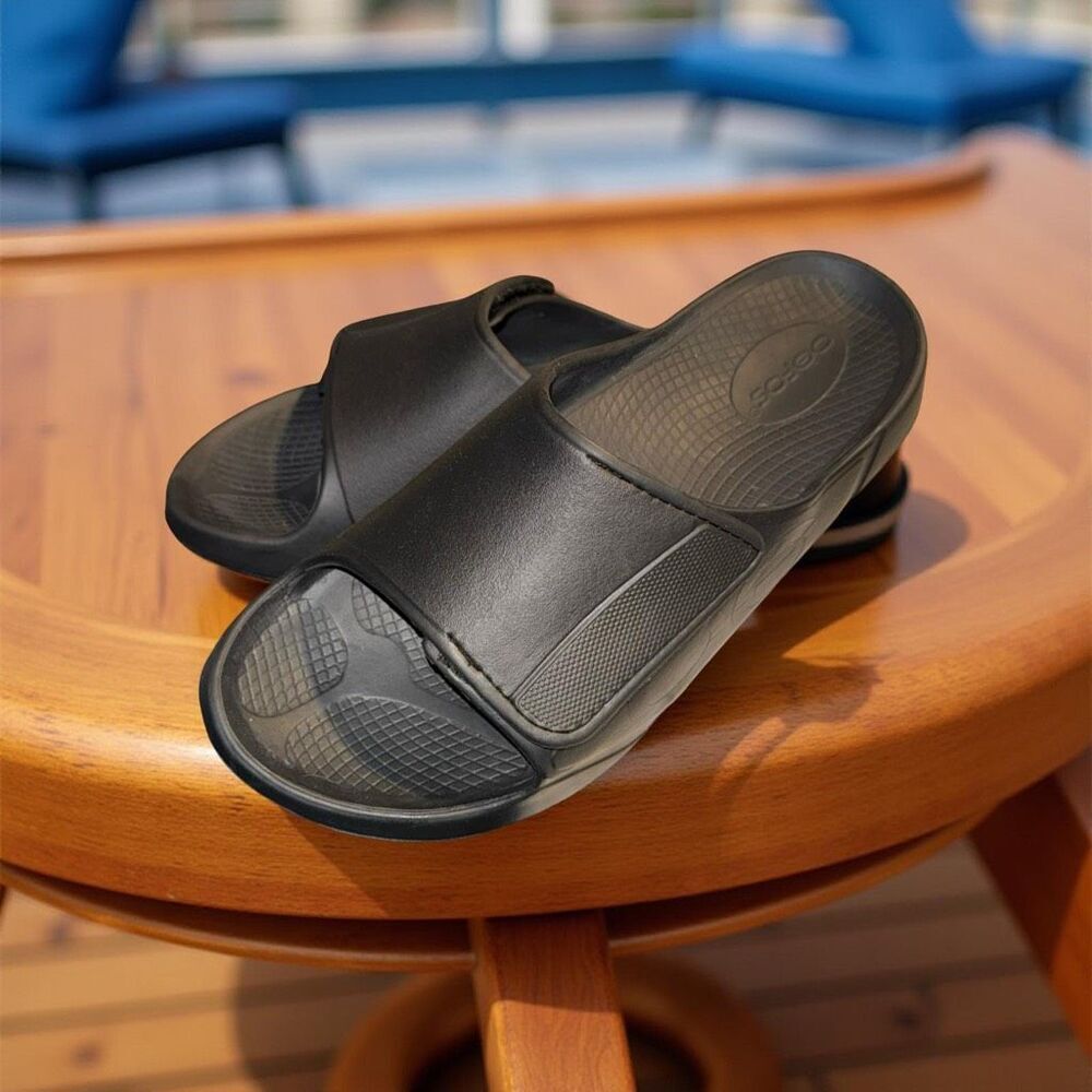 Adult Unisex Oofos OOLALA Matte Black Recovery Sandals Size M12 W14
